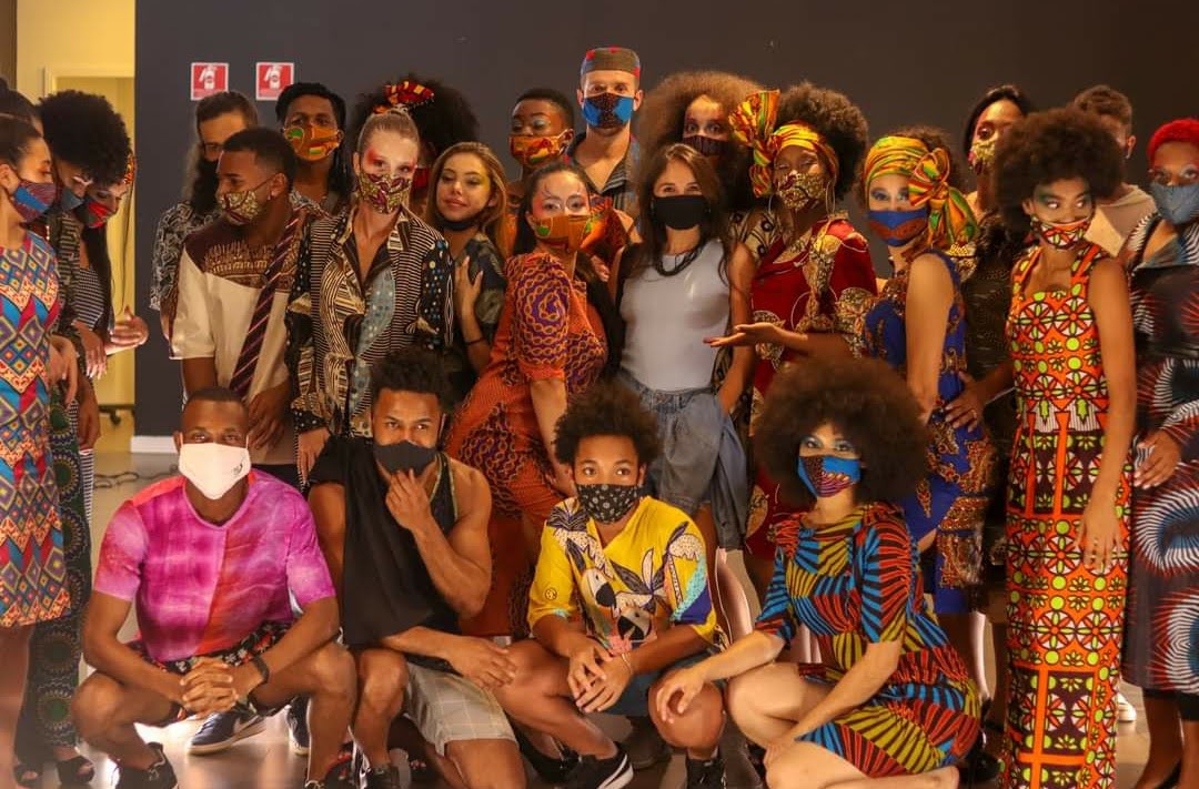 Escola de Moda - Foto 130